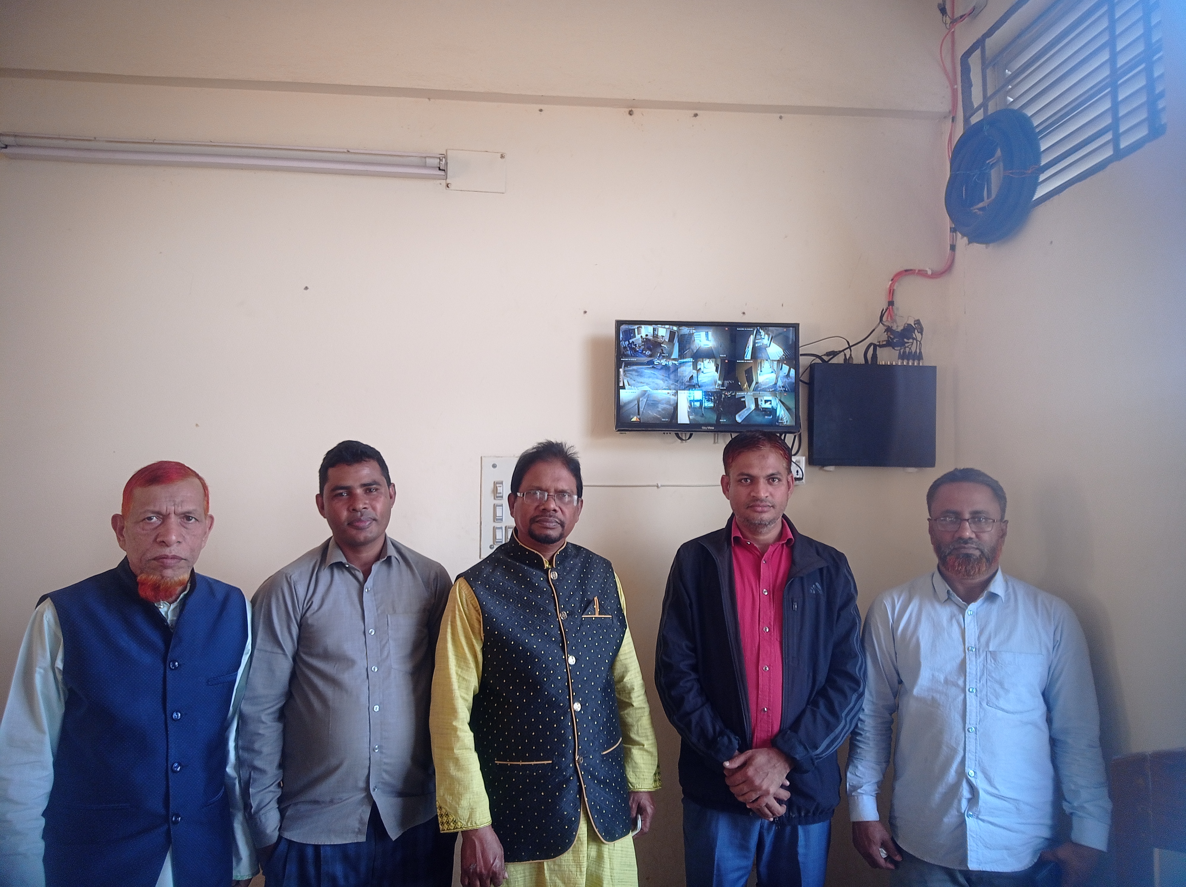 পুরো ক্যাম্পাস সিসিটিভির আওতায় নিয়ে আসা